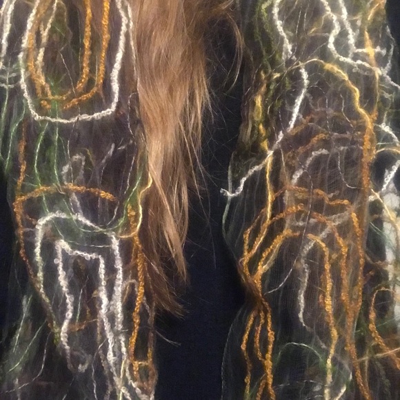 Niquea.D silk and fiber scarf/wrap - Picture 3 of 9